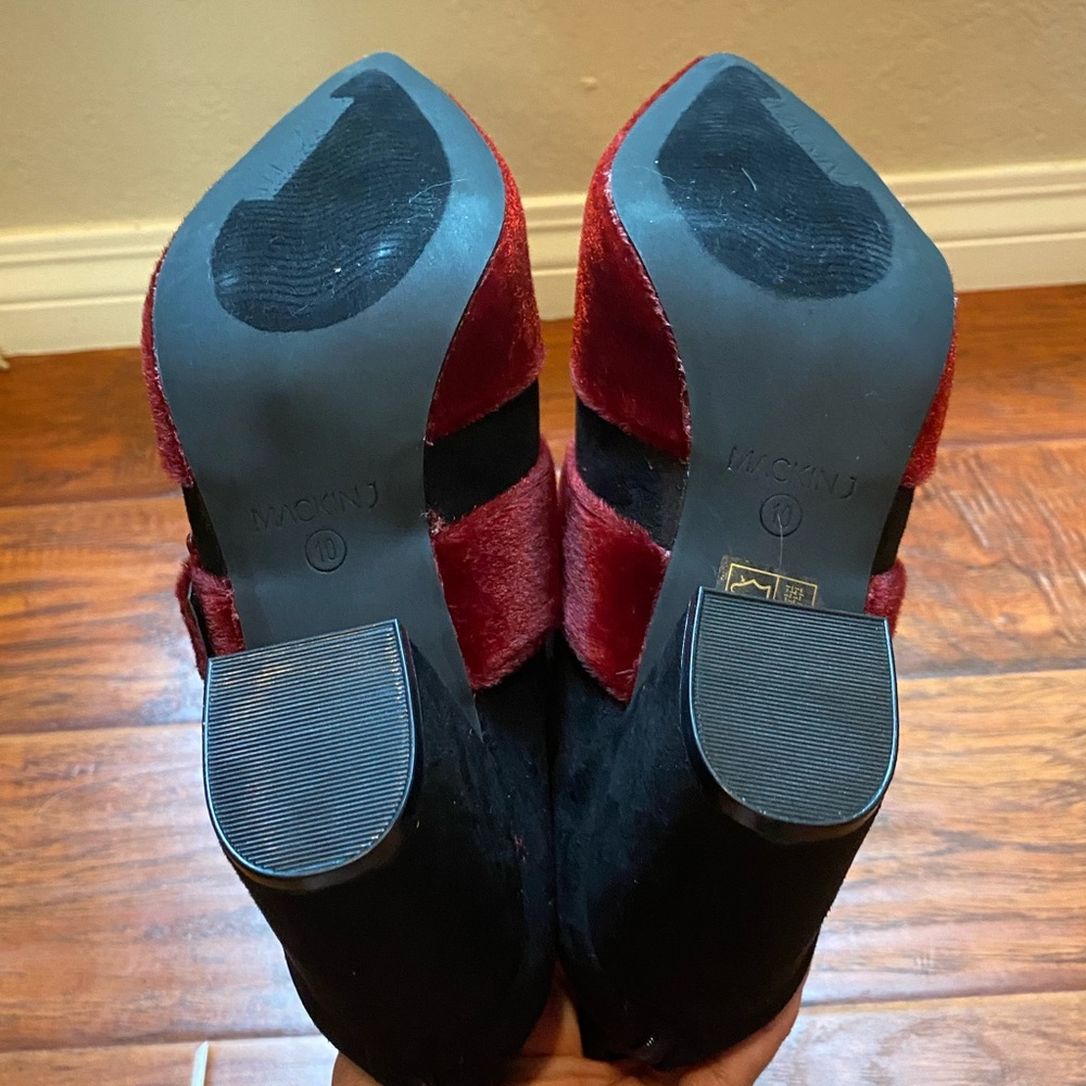Black-Red Velvet Suede Ankle Booties - Picture 5 of 6